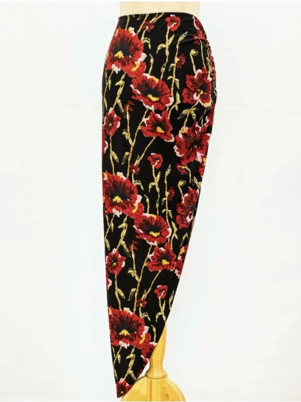 (New) Norma Kamali Floral Off-Shoulder Top and Side Slit Skirt Set - Picture 6 of 8